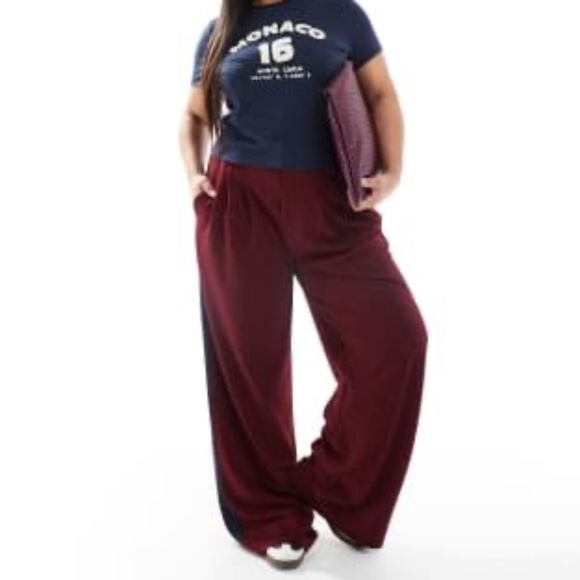 ASOS DESIGN Curve wide leg pants with contrast panel in burgundy - Picture 1 of 1